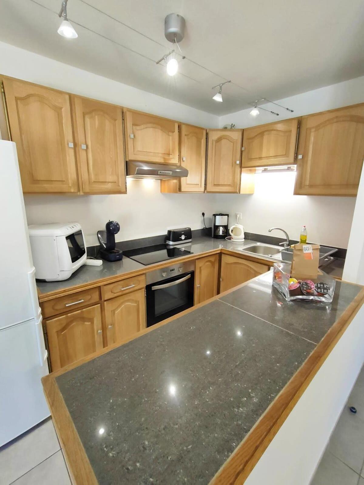 Apartment With Pool Air Conditioning Wifi And Garage Collioure Extérieur photo
